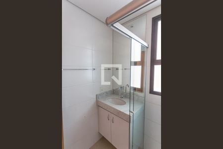 Apartamento à venda com 120m², 2 quartos e 2 vagas Apartamento à venda com 120m², 2 quartos e 2 vagasBanheiro Social