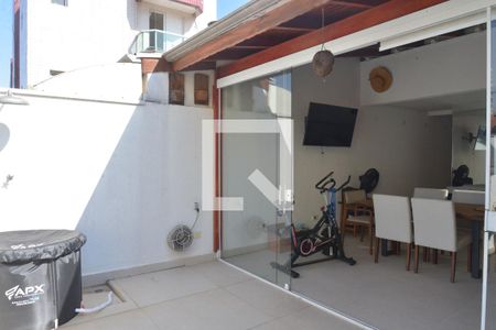 Apartamento à venda com 100m², 2 quartos e 2 vagasÁrea gourmet 