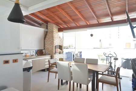 Apartamento à venda com 100m², 2 quartos e 2 vagasLavanderia 