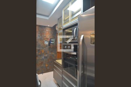 Apartamento à venda com 100m², 2 quartos e 2 vagasCozinha