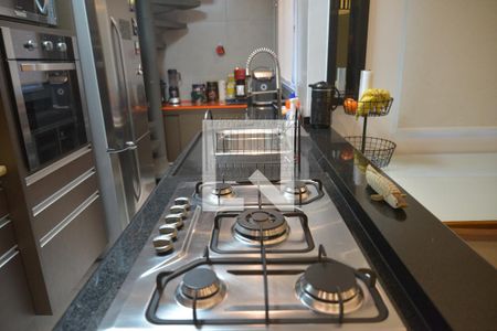 Apartamento à venda com 100m², 2 quartos e 2 vagasCozinha