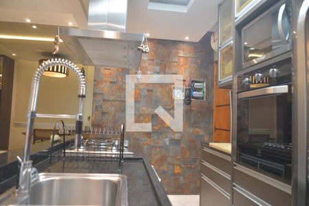 Apartamento à venda com 100m², 2 quartos e 2 vagasCozinha