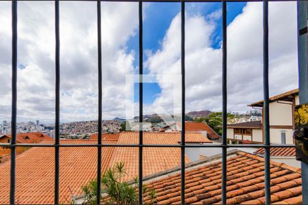 Casa à venda com 400m², 4 quartos e 4 vagasVista