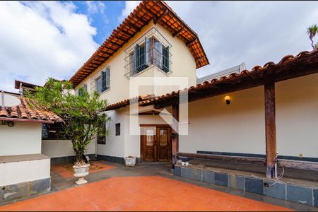 Casa à venda com 400m², 4 quartos e 4 vagasÁrea