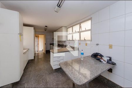 Casa à venda com 400m², 4 quartos e 4 vagasCozinha
