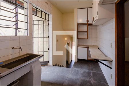 Casa à venda com 400m², 4 quartos e 4 vagasÁrea de serviço