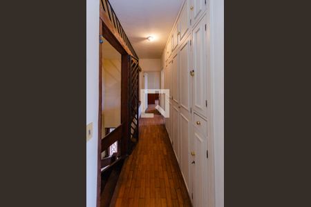 Casa à venda com 400m², 4 quartos e 4 vagasCorredor