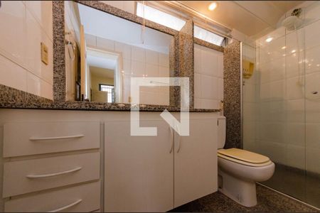 Casa à venda com 400m², 4 quartos e 4 vagasBanheiro suíte 1