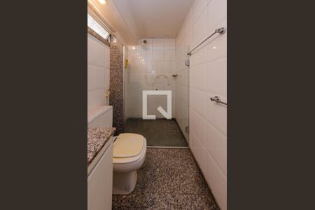 Casa à venda com 400m², 4 quartos e 4 vagasBanheiro suíte 1