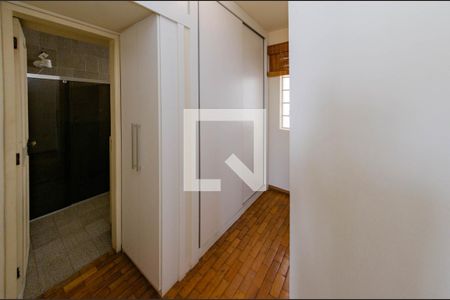 Casa à venda com 400m², 4 quartos e 4 vagasCloset