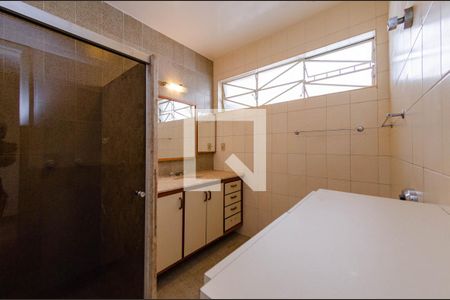 Casa à venda com 400m², 4 quartos e 4 vagasBanheiro suíte 2