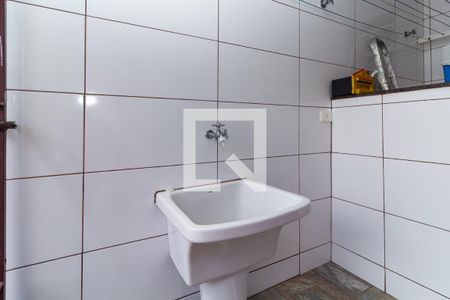 Casa à venda com 192m², 3 quartos e 3 vagasCasa 2 - Área de Serviço