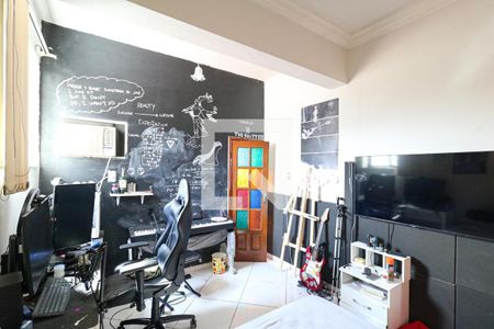 Casa à venda com 210m², 7 quartos e 3 vagasQuarto 