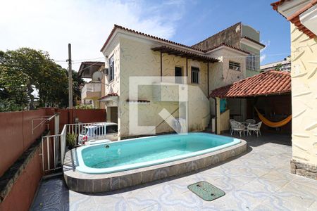 Casa à venda com 210m², 7 quartos e 3 vagasÁrea comum - Piscina