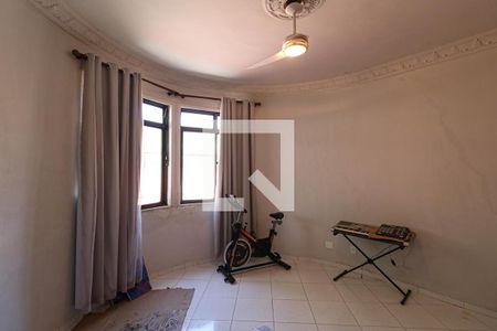 Casa à venda com 210m², 7 quartos e 3 vagasQuarto 