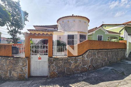 Casa à venda com 210m², 7 quartos e 3 vagasFachada casa