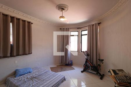 Casa à venda com 210m², 7 quartos e 3 vagasQuarto 