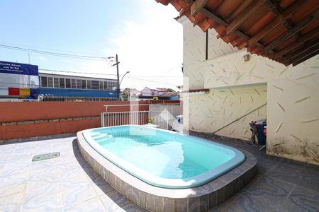 Casa à venda com 210m², 7 quartos e 3 vagasÁrea comum - Piscina