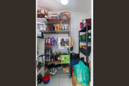 Apartamento à venda com 130m², 3 quartos e 3 vagas Apartamento à venda com 130m², 3 quartos e 3 vagasQuarto de Serviço