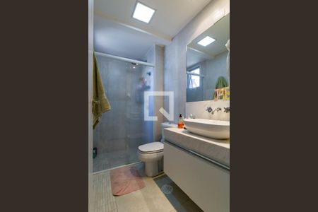 Apartamento à venda com 130m², 3 quartos e 3 vagas Apartamento à venda com 130m², 3 quartos e 3 vagasBanheiro 3