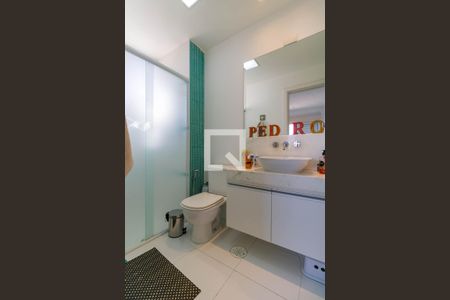 Apartamento à venda com 130m², 3 quartos e 3 vagas Apartamento à venda com 130m², 3 quartos e 3 vagasBanheiro 2