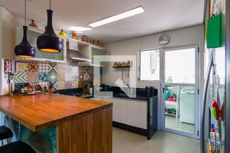 Apartamento à venda com 130m², 3 quartos e 3 vagas Apartamento à venda com 130m², 3 quartos e 3 vagasCozinha