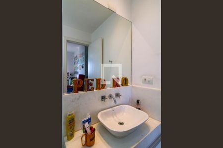 Apartamento à venda com 130m², 3 quartos e 3 vagas Apartamento à venda com 130m², 3 quartos e 3 vagasBanheiro 2