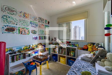Apartamento à venda com 130m², 3 quartos e 3 vagas Apartamento à venda com 130m², 3 quartos e 3 vagasQuarto 2