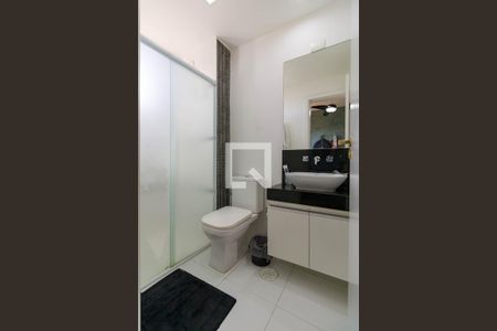 Apartamento à venda com 130m², 3 quartos e 3 vagas Apartamento à venda com 130m², 3 quartos e 3 vagasBanheiro