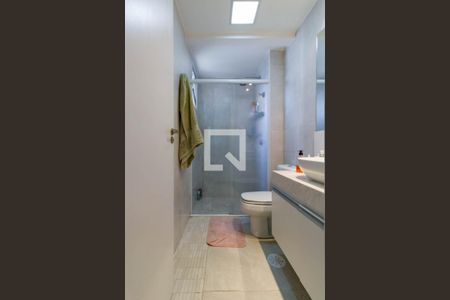 Apartamento à venda com 130m², 3 quartos e 3 vagas Apartamento à venda com 130m², 3 quartos e 3 vagasBanheiro 3