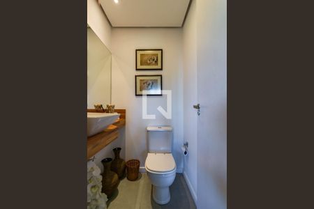 Apartamento à venda com 130m², 3 quartos e 3 vagas Apartamento à venda com 130m², 3 quartos e 3 vagasLavabo