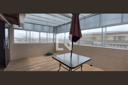 Casa para alugar com 150m², 3 quartos e 2 vagas Casa para alugar com 150m², 3 quartos e 2 vagasVaranda