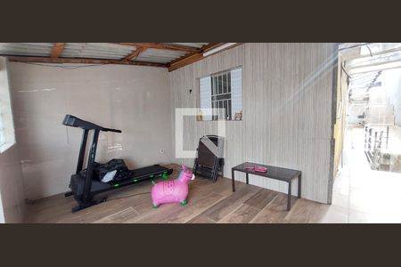 Casa para alugar com 150m², 3 quartos e 2 vagas Casa para alugar com 150m², 3 quartos e 2 vagasVaranda