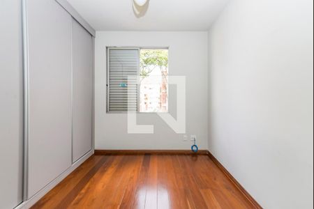 Apartamento à venda com 108m², 3 quartos e 1 vagaQuarto 2