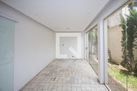 Casa à venda com 4 quartos, 400m² em Vila Congonhas, São Paulo