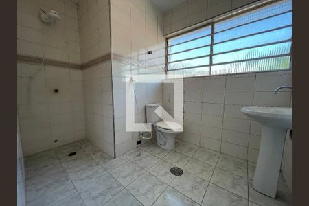 Casa à venda com 350m², 5 quartos e 4 vagas Casa à venda com 350m², 5 quartos e 4 vagasBanheiro