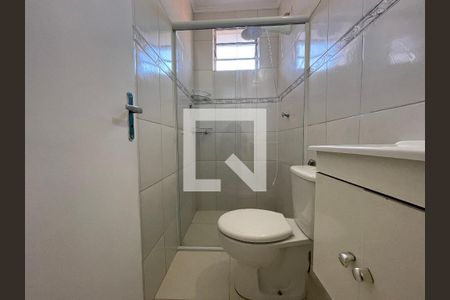 Casa à venda com 350m², 5 quartos e 4 vagas Casa à venda com 350m², 5 quartos e 4 vagasBanheiro da Suíte