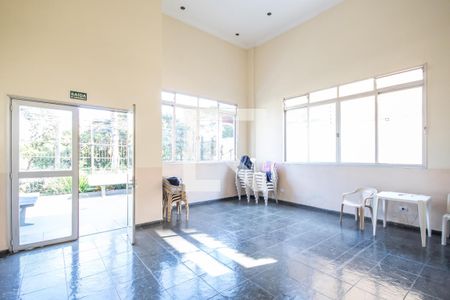 Apartamento à venda com 72m², 2 quartos e 2 vagas Apartamento à venda com 72m², 2 quartos e 2 vagasÁrea comum - Salão de festas