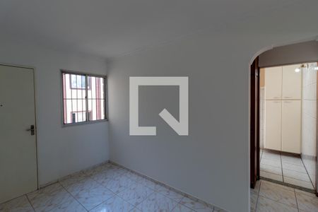 Sala  de apartamento para alugar com 2 quartos, 70m² em Cidade Ademar, São Paulo