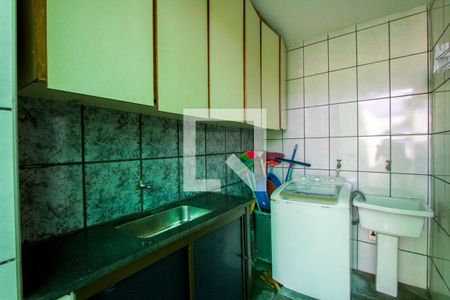 Casa à venda com 200m², 2 quartos e 5 vagas Casa à venda com 200m², 2 quartos e 5 vagasÁrea de serviço