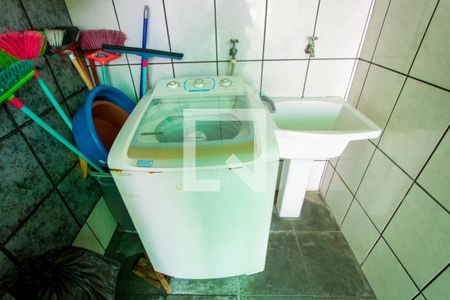 Casa à venda com 200m², 2 quartos e 5 vagas Casa à venda com 200m², 2 quartos e 5 vagasÁrea de serviço