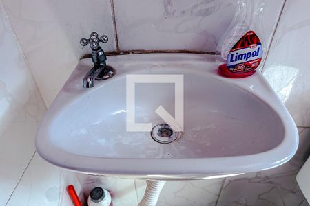 Casa à venda com 70m², 2 quartos e sem vagaBanheiro da Suíte