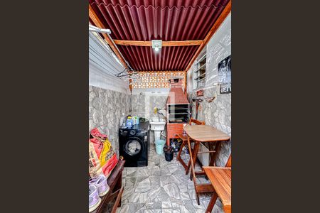 Casa à venda com 70m², 2 quartos e sem vagaÁrea externa