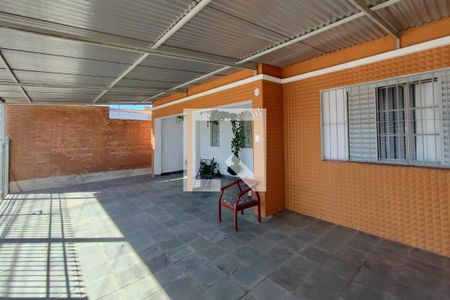 Casa à venda com 140m², 3 quartos e 3 vagasQuintal - Garagem 
