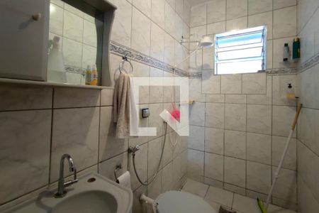 Casa à venda com 140m², 3 quartos e 3 vagasBanheiro 