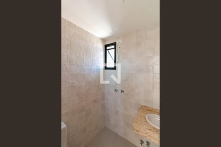 Apartamento à venda com 153m², 4 quartos e 3 vagas Apartamento à venda com 153m², 4 quartos e 3 vagasBanheiro 1