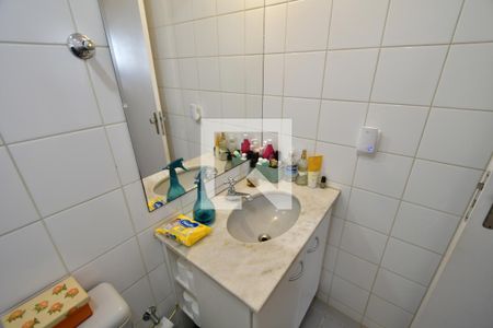 Apartamento à venda com 80m², 3 quartos e 2 vagasBanheiro Social