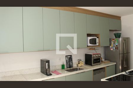 Casa à venda com 117m², 3 quartos e 2 vagasCozinha