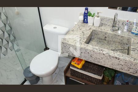 Casa à venda com 117m², 3 quartos e 2 vagasBanheiro 3