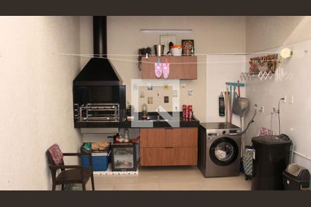 Casa à venda com 117m², 3 quartos e 2 vagasÁrea de Serviço